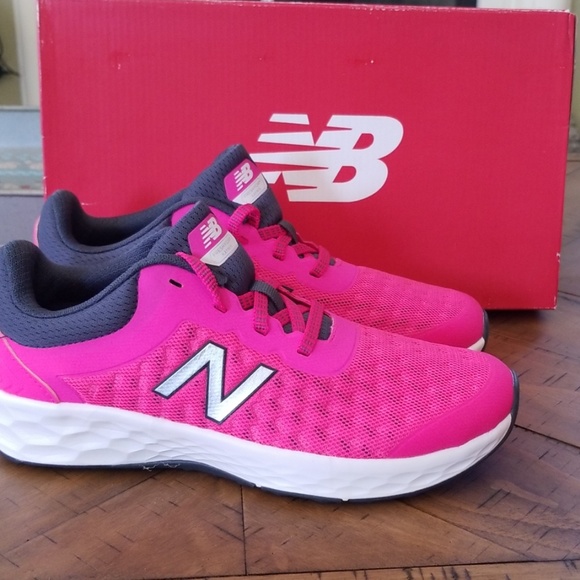 🆕️ New Balance shoes - Picture 1 of 6